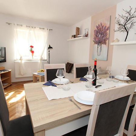 Apartmani Palma ノヴァリャ エクステリア 写真