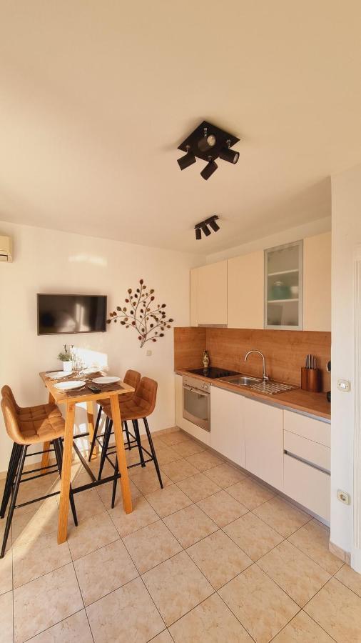 Apartmani Palma ノヴァリャ エクステリア 写真
