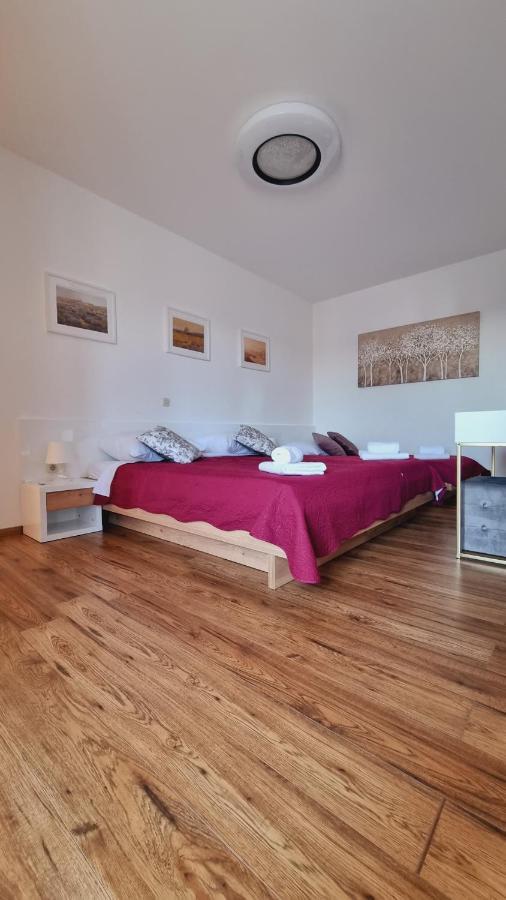 Apartmani Palma ノヴァリャ エクステリア 写真