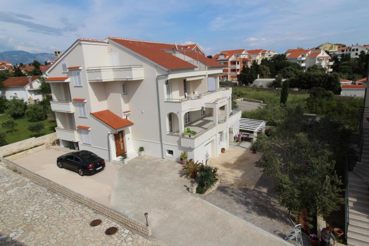 Apartmani Palma ノヴァリャ エクステリア 写真